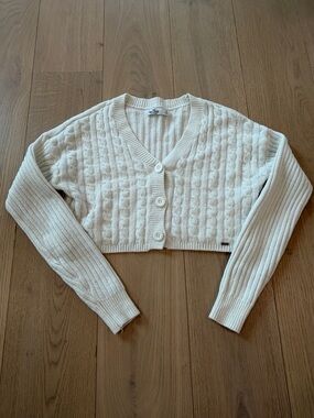 Hollister Cropped Cable Knit V-Neck Button Cardigan Size Small